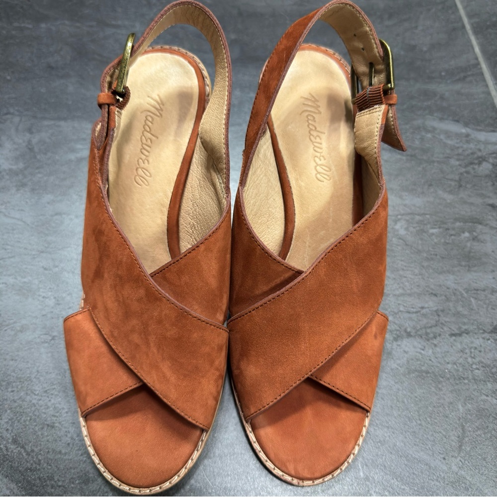 Madewell The Ruthie Crisscross Sandal in Nubuck Leather